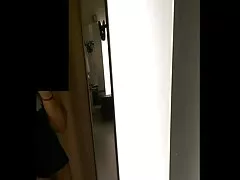 جوجه ای با جوانان کوچک در مقابل یک پسر آشنا خم زیباترین سکسهای دنیا شده است