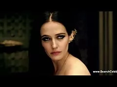 گای زیباترین زن سکسی جهان جرکز غرفه دار نمایشگاه