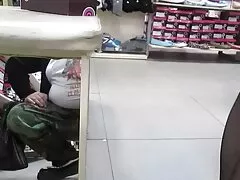 این زن و شوهر از سکس زیباترین داشتن رابطه جنسی در جنگل بی تاب بودند و مجبور شدند دیکی در دهان خود ببرند