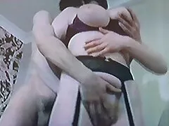 همسر زیباترین عکسهای سکسی آلت تناسلی شوهر خود را مکید و رابطه جنسی درخشان با اسپرم در ناحیه شرمگاه مو به پایان رسید