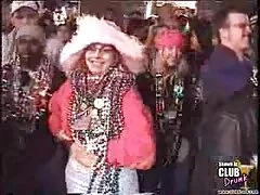آن پسر و دختر پورنو تماشا کردند زیباترین زنان سکسی و تصمیم گرفتند همه آنچه را که دیدند تکرار کنند